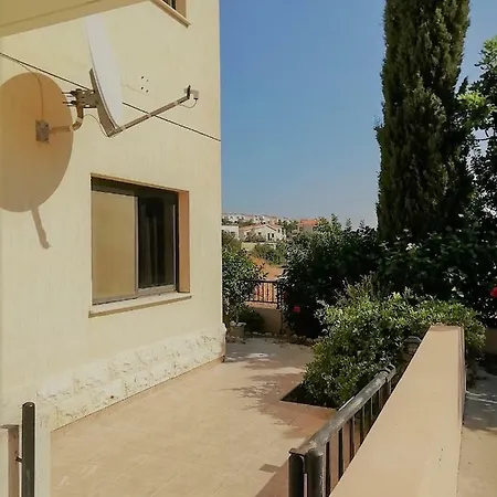 Apartment Summer Garden Pissouri