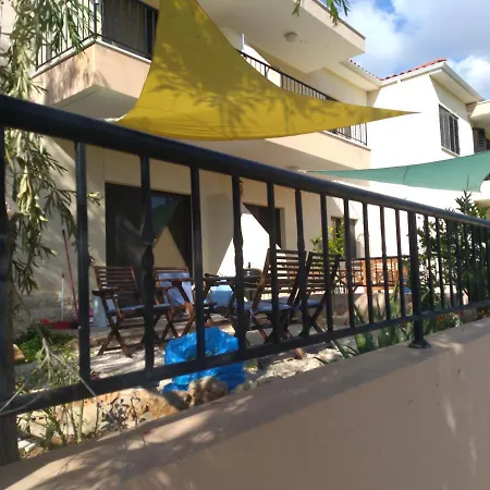 Summer Garden Apartamento Pissouri